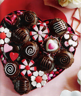 Valentine Mini Cupcakes in a Heart shaped box!