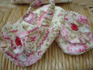 Itty Bitty Bootie Sandals In A Bag!