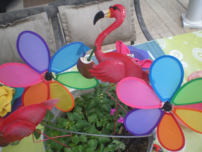 Pink Flamingo Summer Tablescape