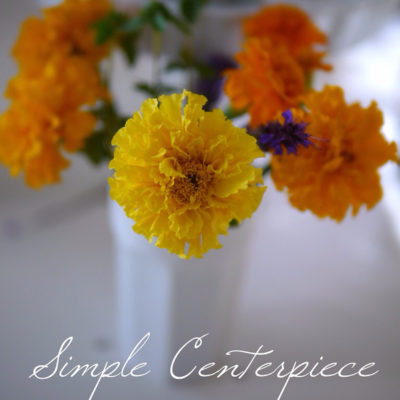 Simple Fall Tablescape using Marigolds
