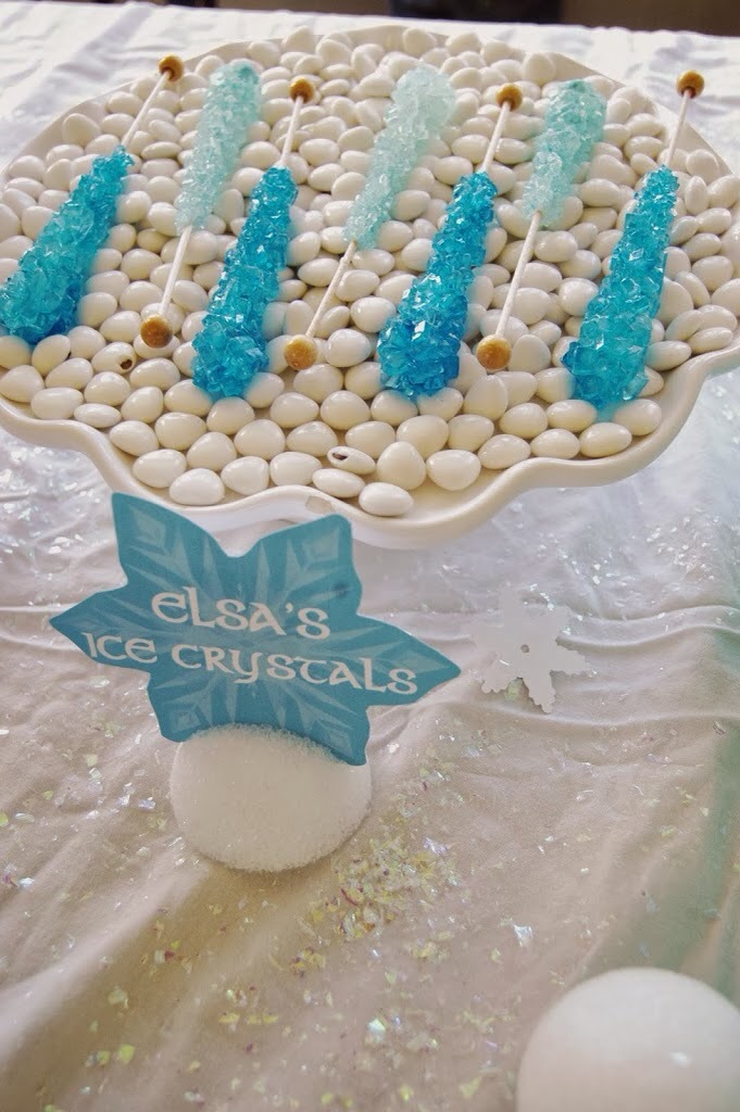 Elsa's ice crystal candies Frozen birthday party