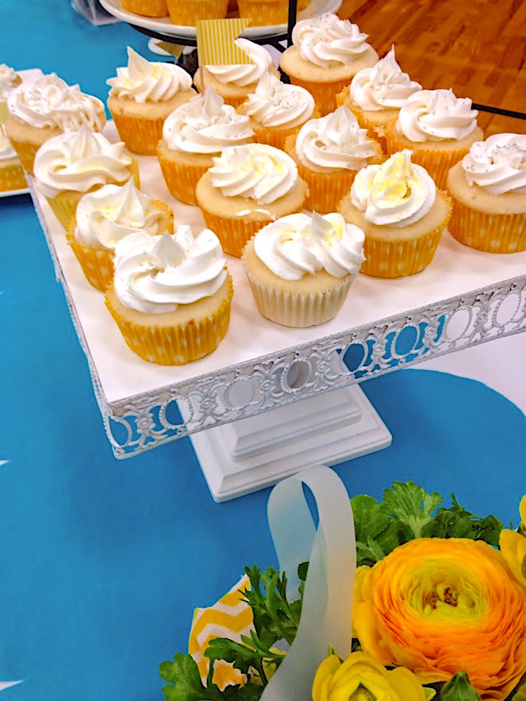 Wooden square cake plate DIY for dessert table for 200