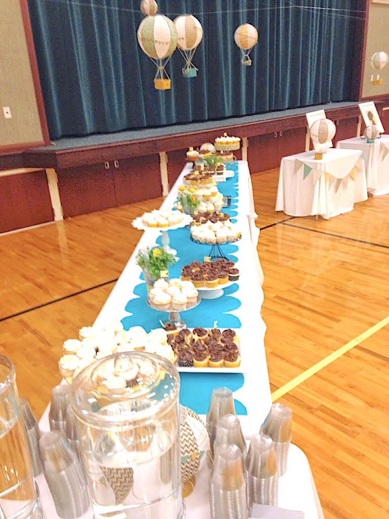 Scalloped table runner DIY