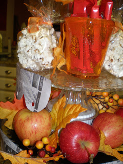 fall cake plates, Paper edged cake plate, Fall Decorations