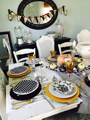 BlackFall tablescape, Thanksgiving tablescape, black and white polka dot plates