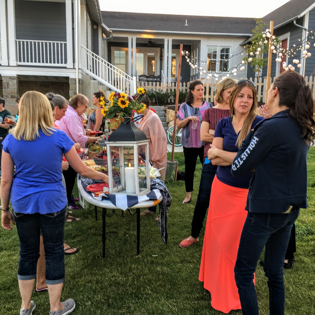 Paddle board buffet table DIY, Summer party by the lake, 