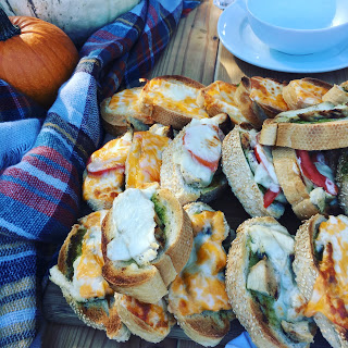 open face grilled cheese chicken sandwiches, autumn dinner outdoors, #grilledcheesesandwich #thestylesisters #outdoordining