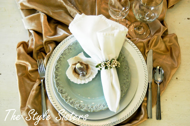 Beachy placesetting in turquoise and brown 