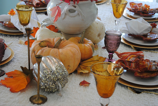 How to Create a Fall Tablescape - Karins Kottage