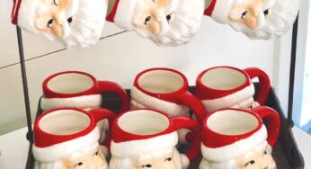 Santa Mugs and a Delicious Hot Chocolate recipe