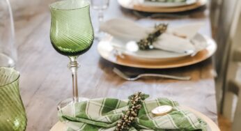 How To Set Happy St. Patrick’s Day Tablescape