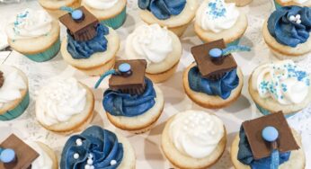 Graduation Cap Cupcakes