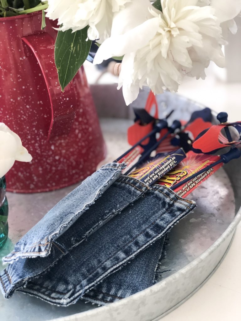 4th of July DIY recycled denim pocket for silverware or holding fun treats

