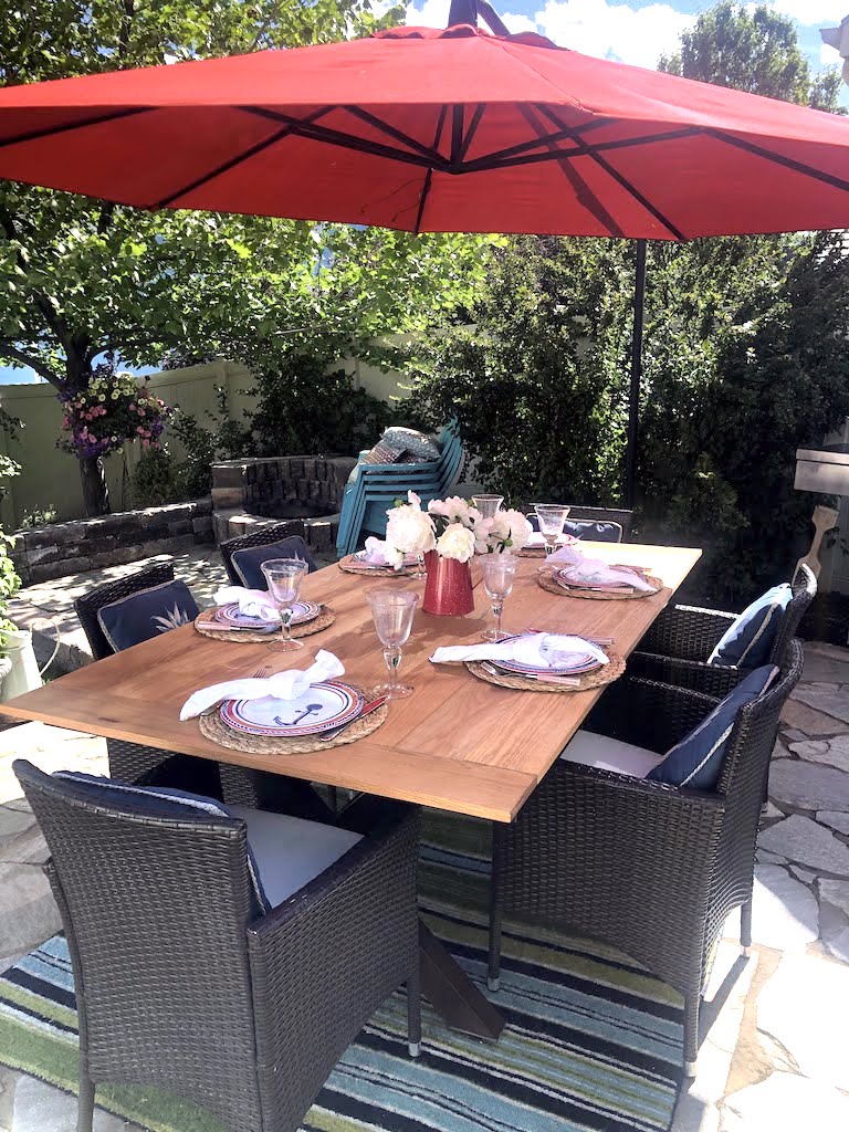 Backyard dining under the tree