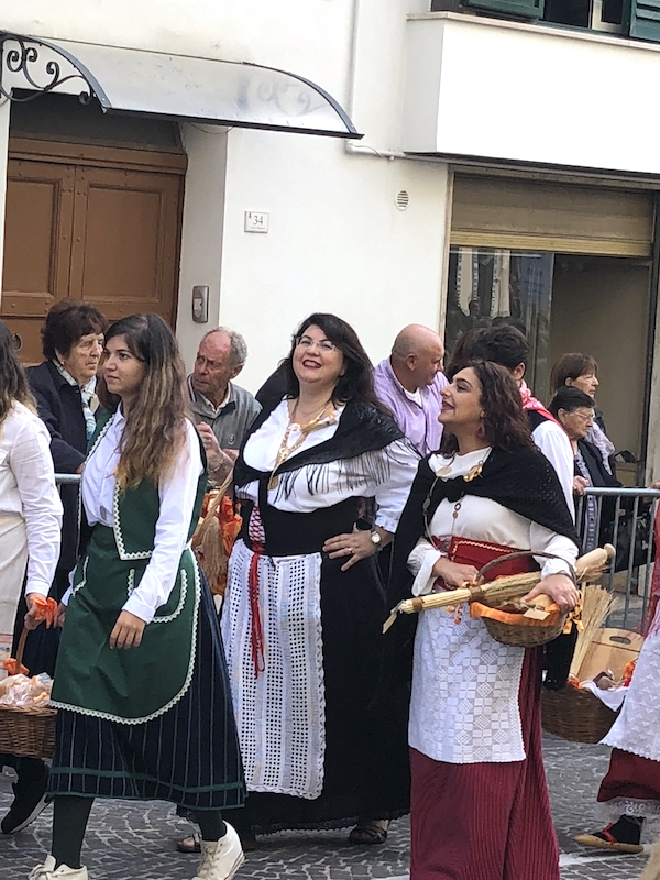 women in parade at Festival Patronale in Casoli, Italy