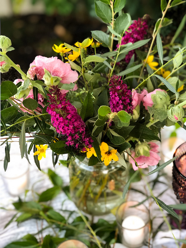 cut flowers for centerpiece 