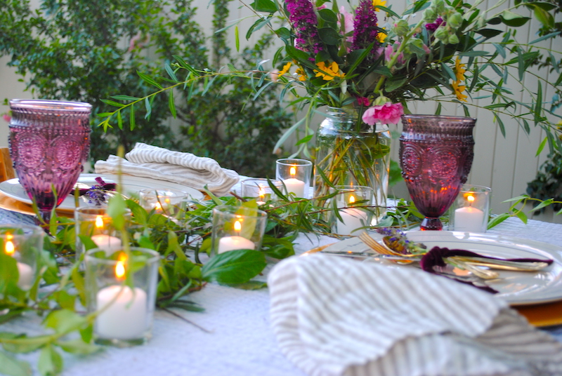 Romantic outdoor dinner at home - Karins Kottage