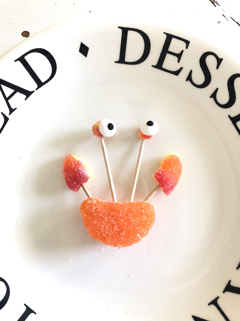 create a candy crab cupcake topper