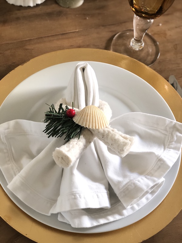 Coastal Christmas Table decor