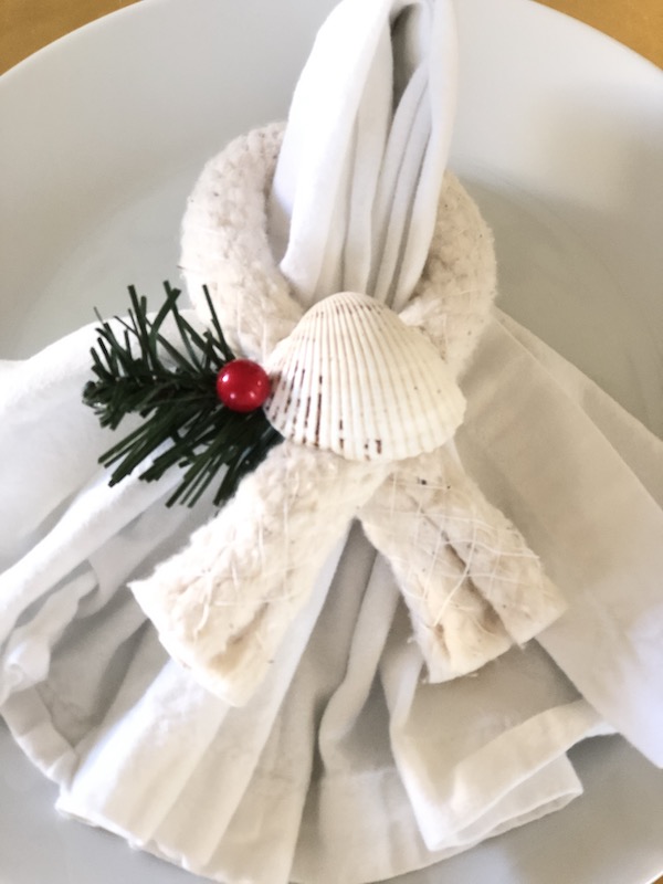 How to make Coastal Christmas Napkins rings and Place cards