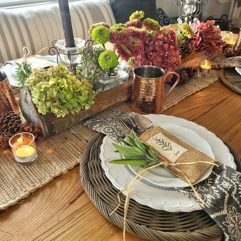 Centerpiece Wednesday Linky tablescape party - Fall tablescape silverware holders