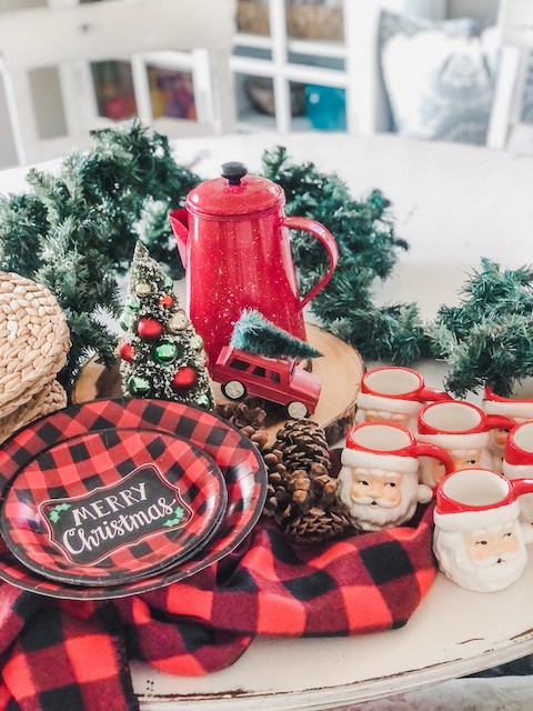 How to set a Buffalo Plaid Christmas Table - Karins Kottage