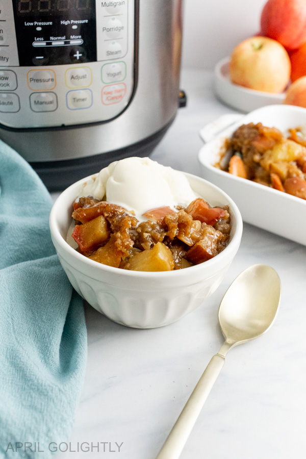 Instapot apple crisp. Centerpiece Wednesday