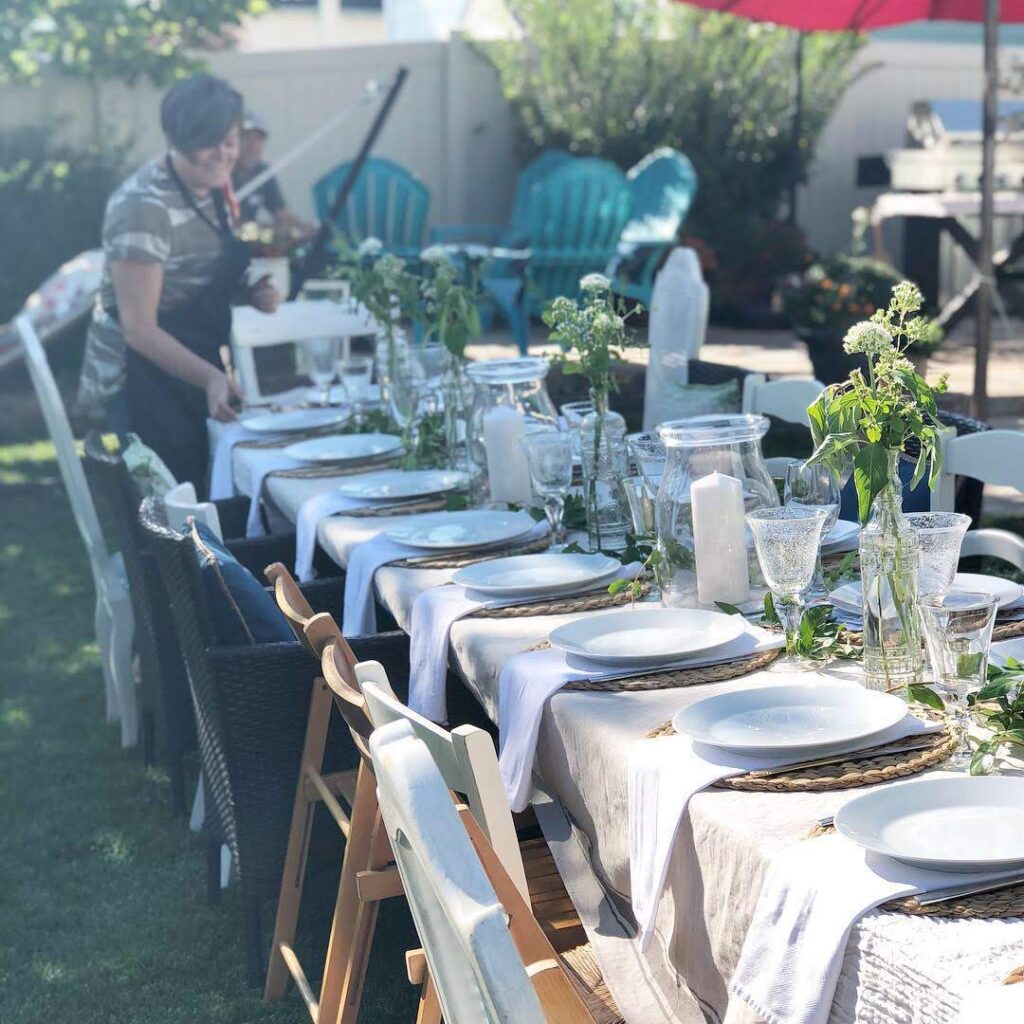 Karins Kottage Outdoor garden dinner party