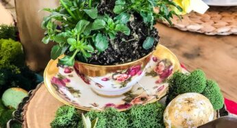 How to Create a Whimsical Vintage Easter Tablescape