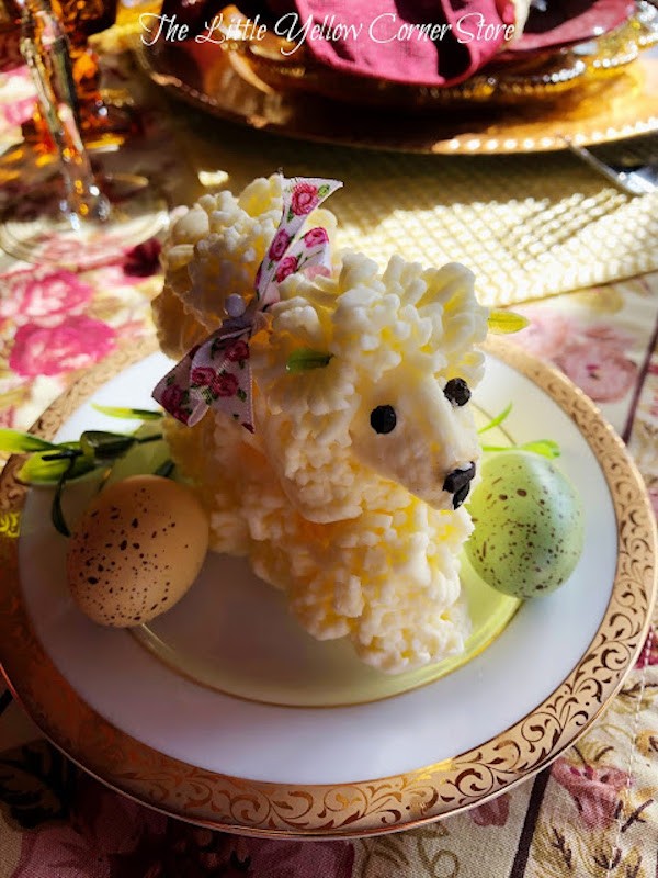 How do you set an Easter table? Little lamb butter C