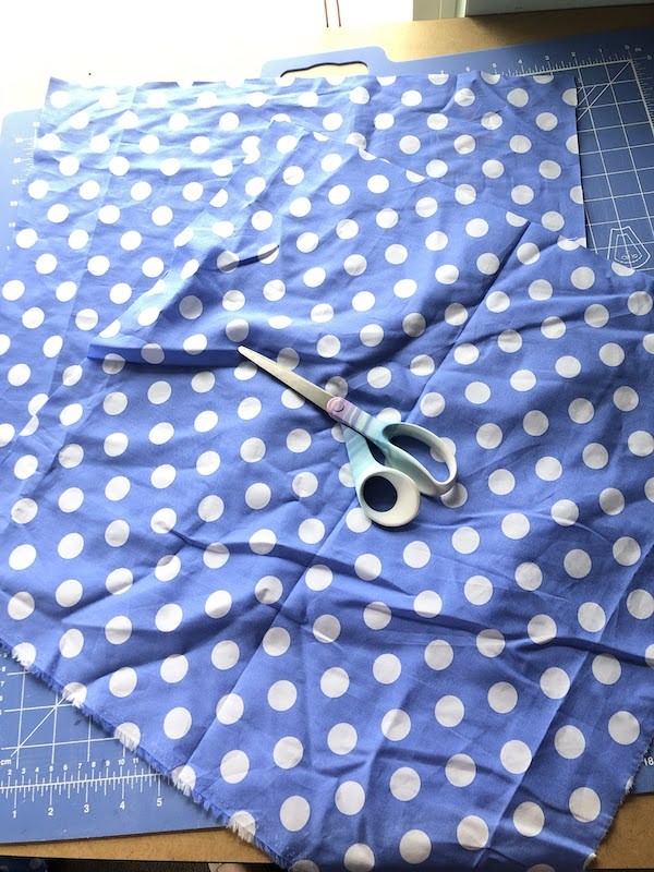 How to make cloth table runner and napkins - Karins Kottage