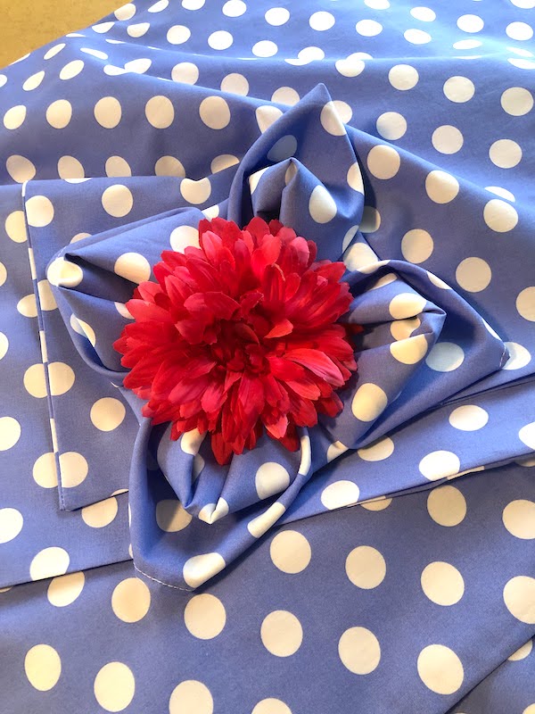 flower napkin fold