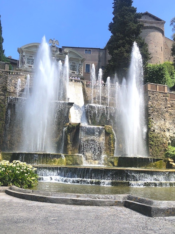 Traveling to Italy during Covid conditions 
Villa d'este large fountains