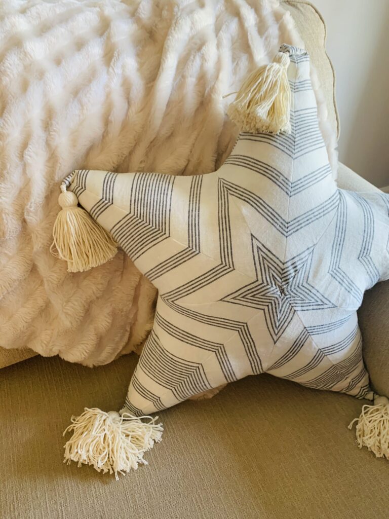 star shaped linen pillow tutorial