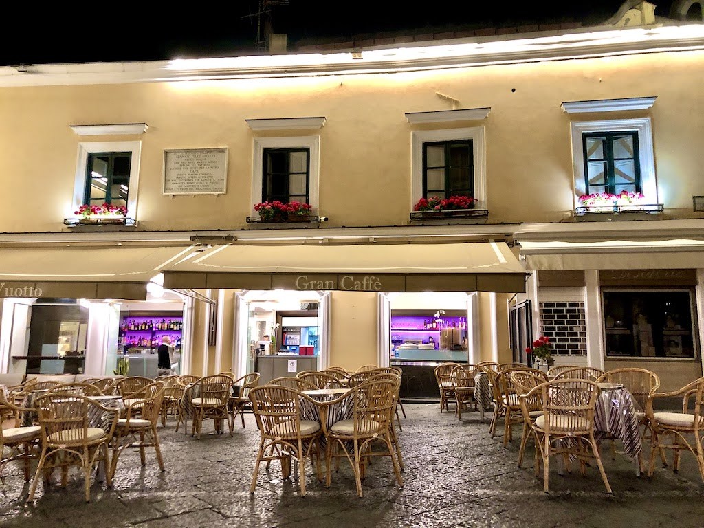 capri town square