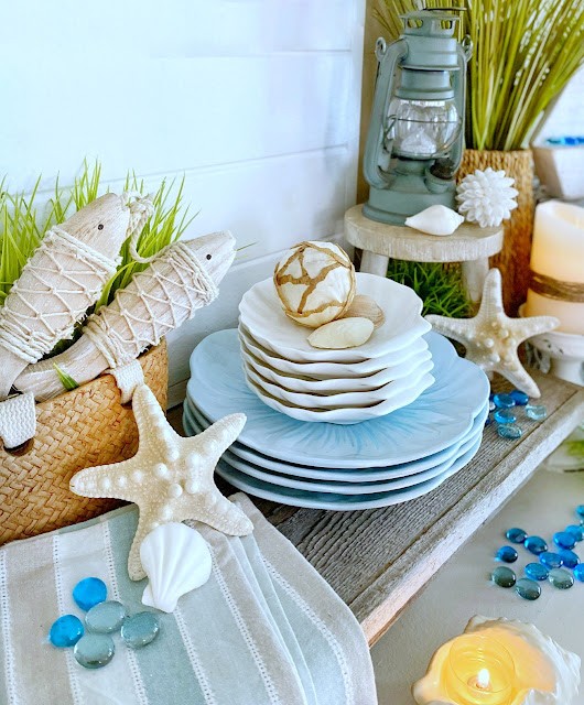 Sea shell buffet- beachy centerpiece Wednesday