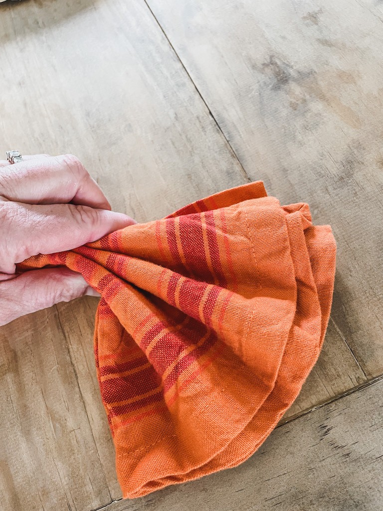 accordion folded napkin