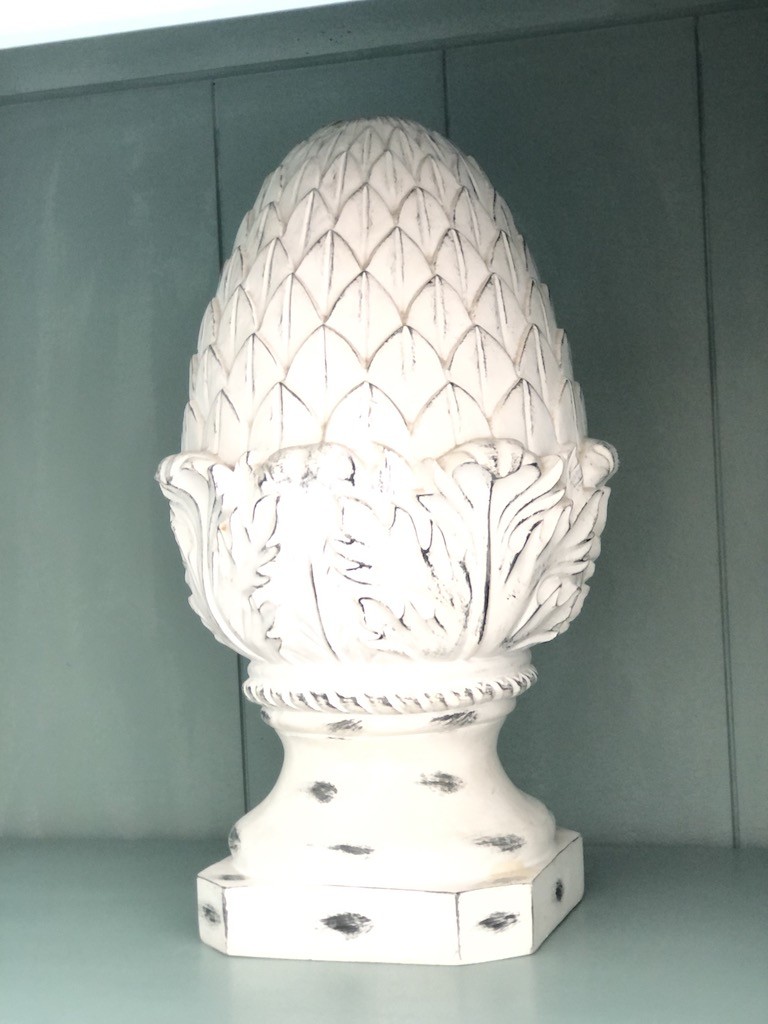 White wooden pineapple 