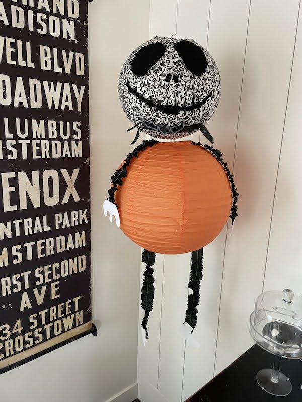 How to make paper lantern of Jack Skellington