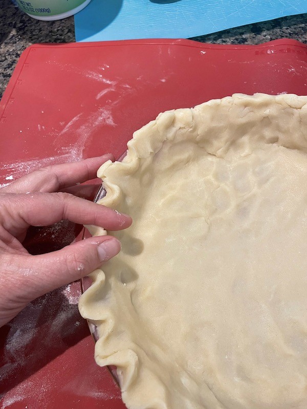 homemade pie crust with fluted edges- Karins Kottage