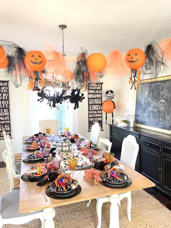 Black and Orange Halloween family party using crepe paper and paper lanterns- Karins Kottage