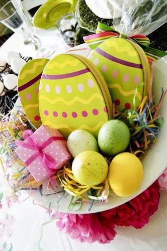 Easter Tablescape in pink and yellow- Karins Kottage