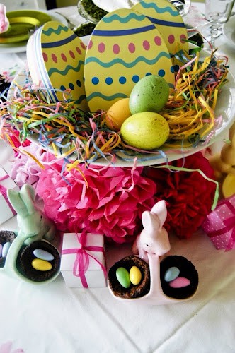 Easter table centerpiece with eggs, pink and yellow- Karins Kottage
