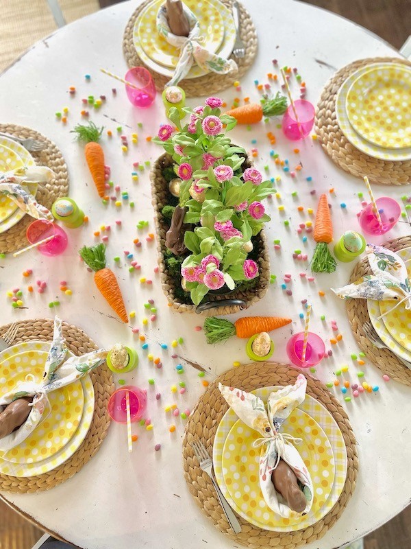 Kids Easter table in bright colors
