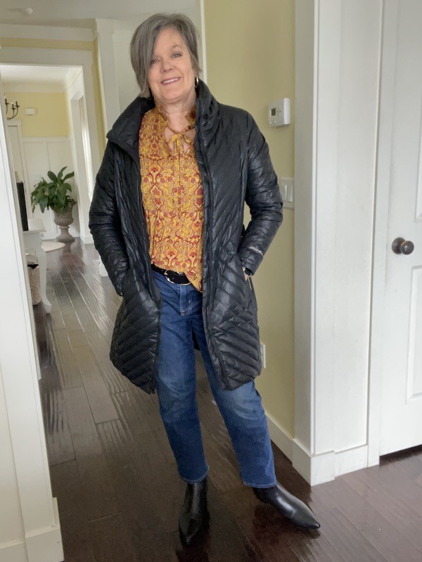 5 ways to style girlfriend jeans for older women- Karins Kottage