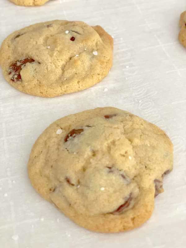 Chocolate chip cookies with apple cider vinegar? 