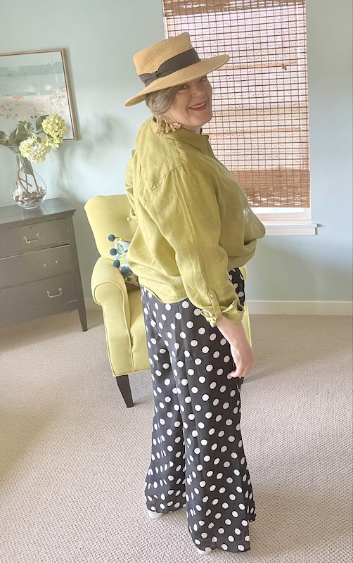 How to style wide leg palazzo pants 5 ways- Karins Kottage