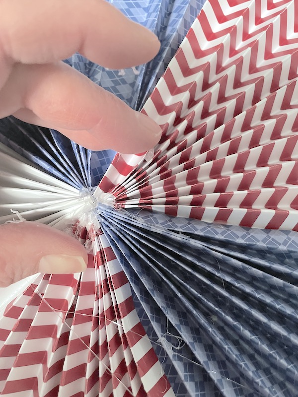 How to make patriotic paper rosette fan- Karins Kottage