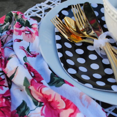 How to style a Coastal Grandmother tablescape