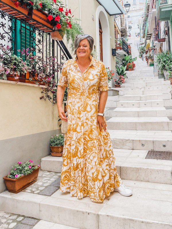 Wearing my flowy maxi dress in Casoli Italy Karins Kottage